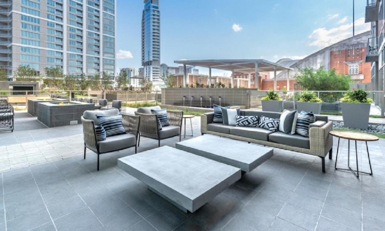 Downtown Dallas Apt With View Walking Distance To Aac With Free Parking Pool Wifi Exterior foto